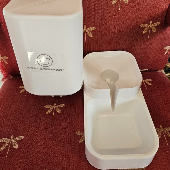 SET! Automatic Water & Kibble Dispenser - Cats and Dogs - Picture 5 of 6